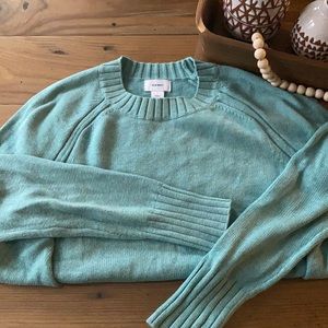 Light teal crew neck sweater